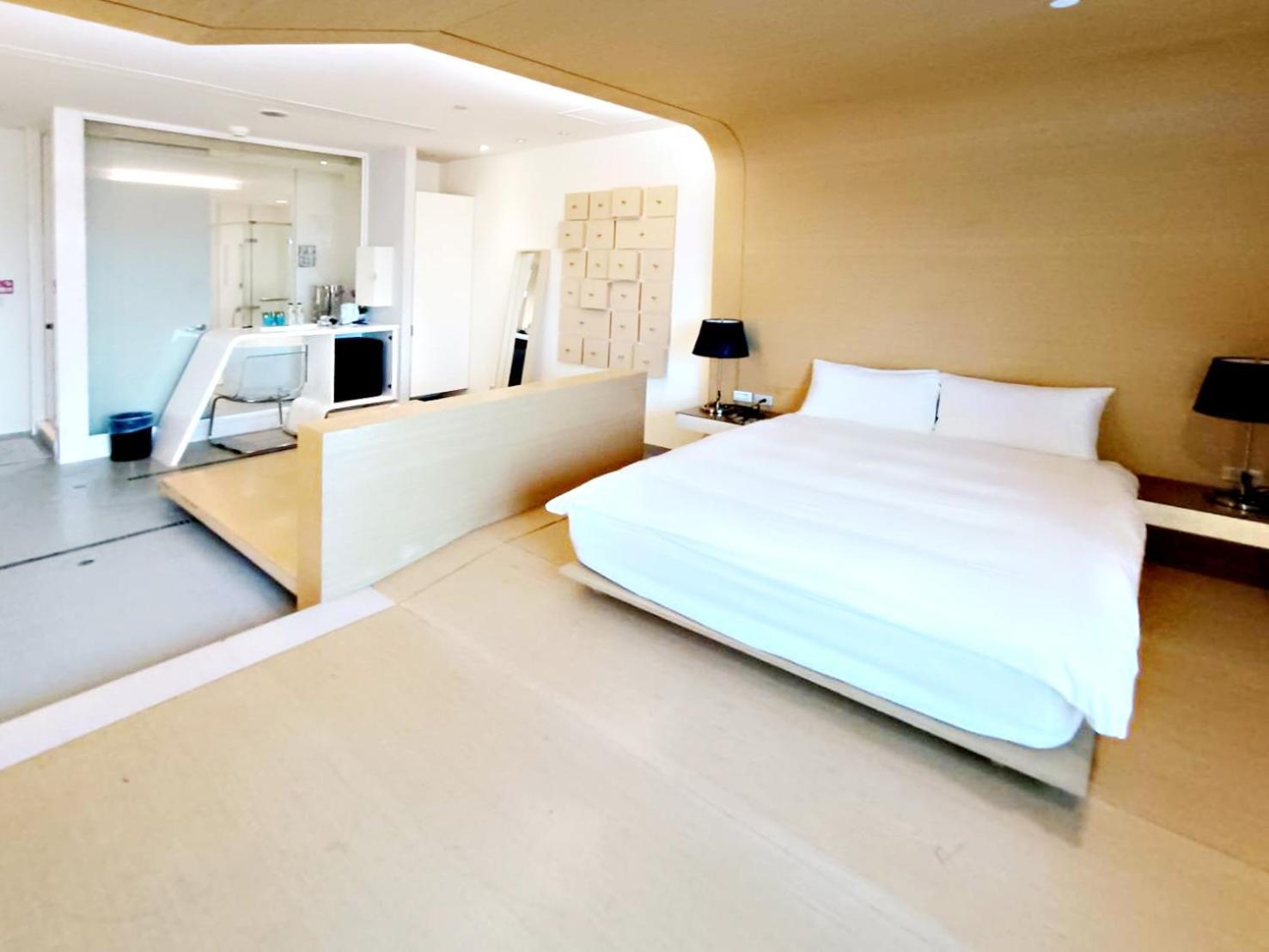 Appartamento 三条文旅 Kaohsiung Esterno foto